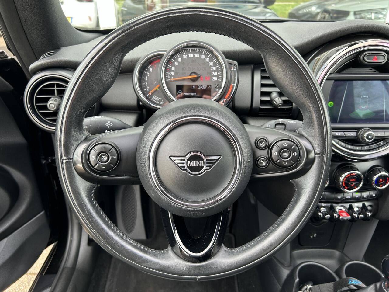 Mini ONE Mini Cabrio 1.5 Pepper 50% deal 9.475,- ACTIE Navi / Clima / Cruise / Telefoon