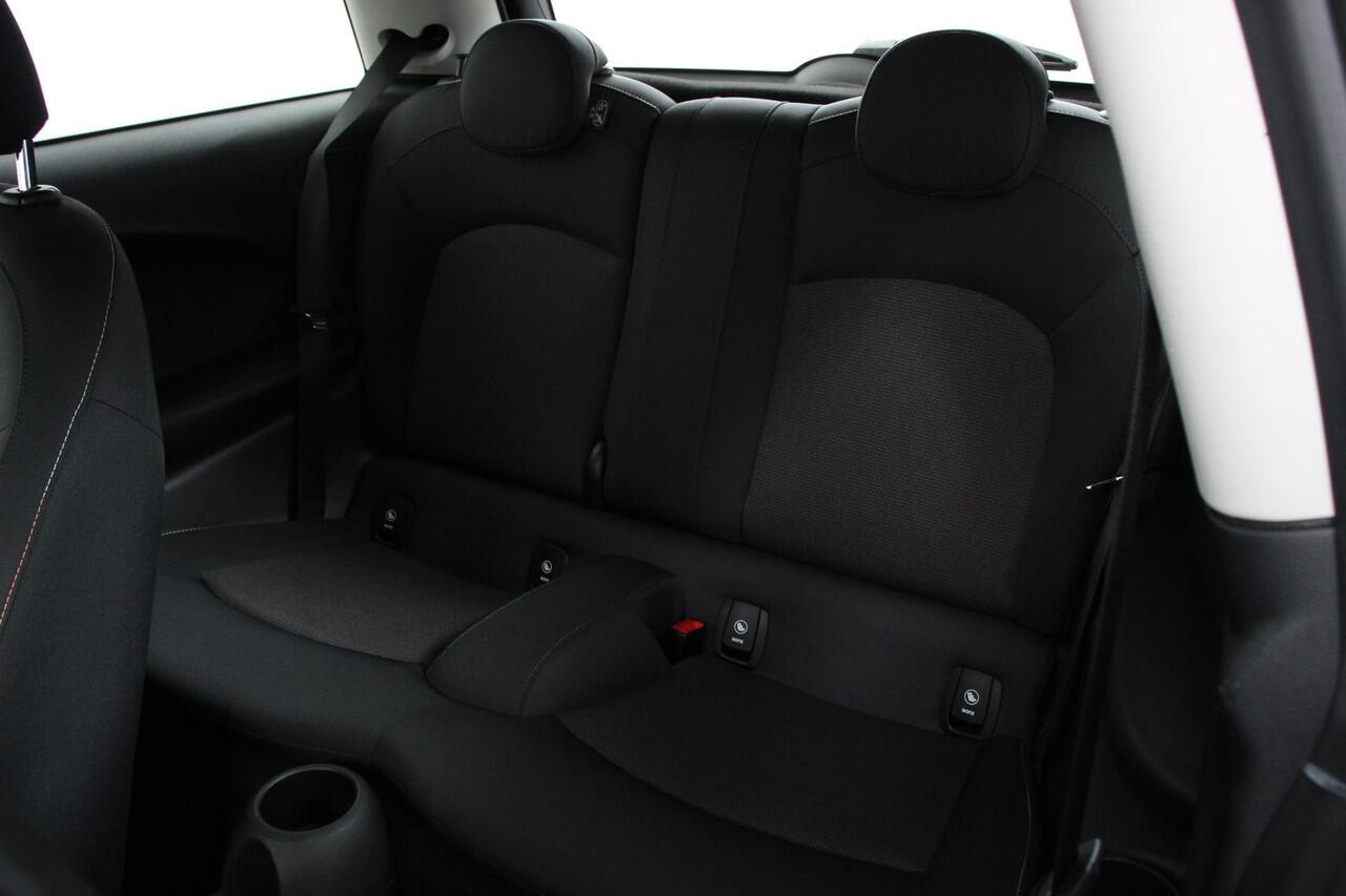 Mini ONE Mini 1.5 First Salt | Airco | Lichtmetalen Velgen | Stoelverwarming | Keyless start