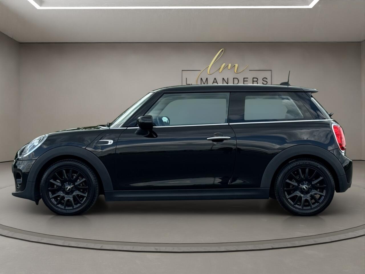 Mini ONE 1.5 Business Edition 2021 ZWART | Leder | Benzine | Climate Cont