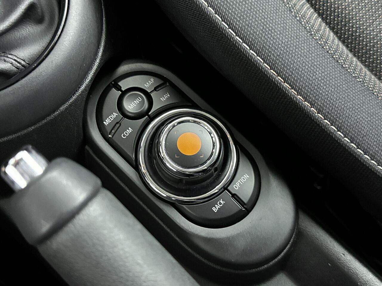 Mini ONE Mini 1.5 Salt 102PK | Navigatie | Lichtmetalen Velgen | Climate Control | Voorruitverwarming | Cruise Control