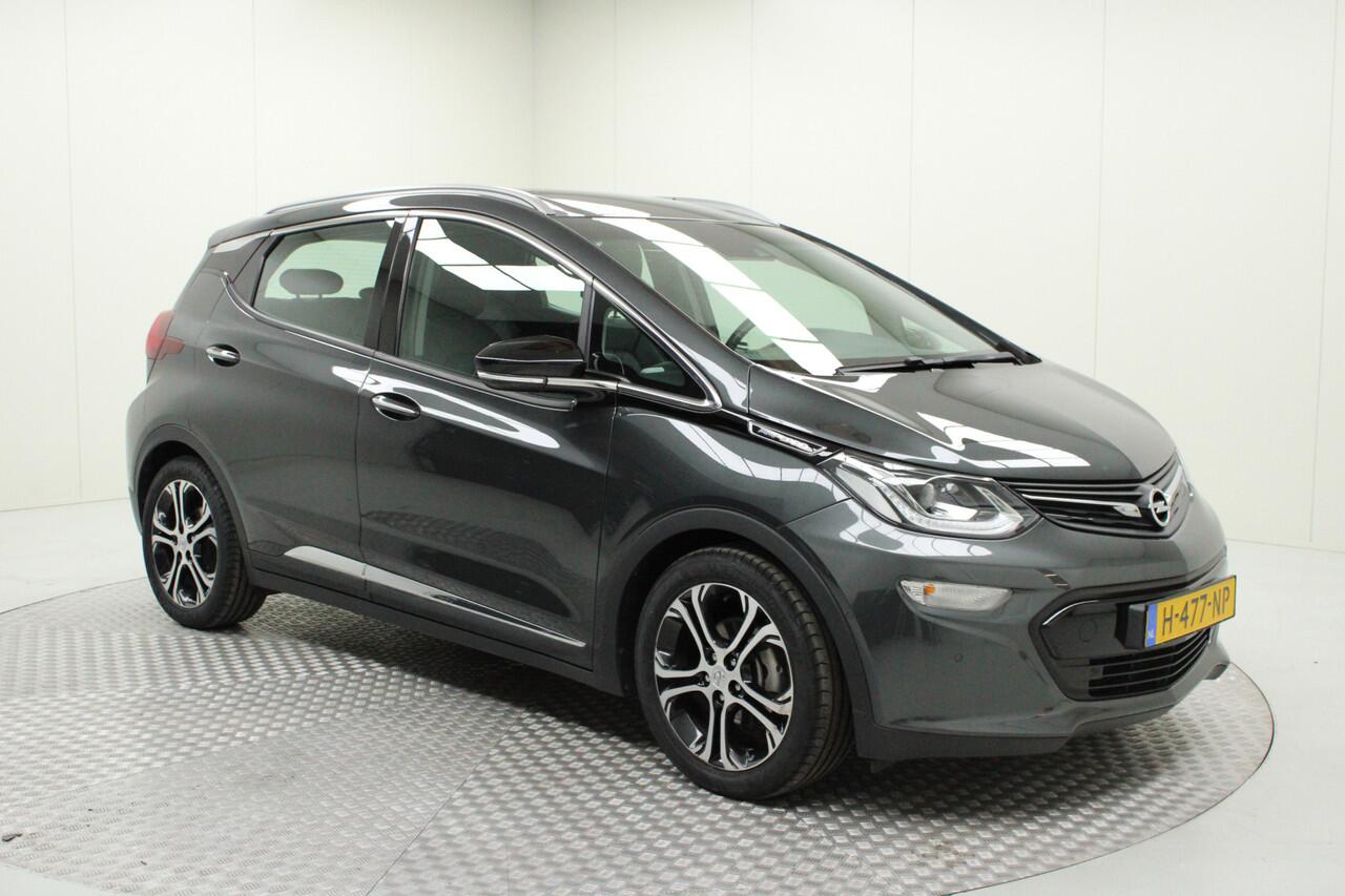 Opel AMPERA Ampera-e Business executive 60 kWh | Accu Pack vervangen | PDC V/A + camera achter | Cruise | Climate | Carplay/AA | Stuurverwarming | Stoelverwarming