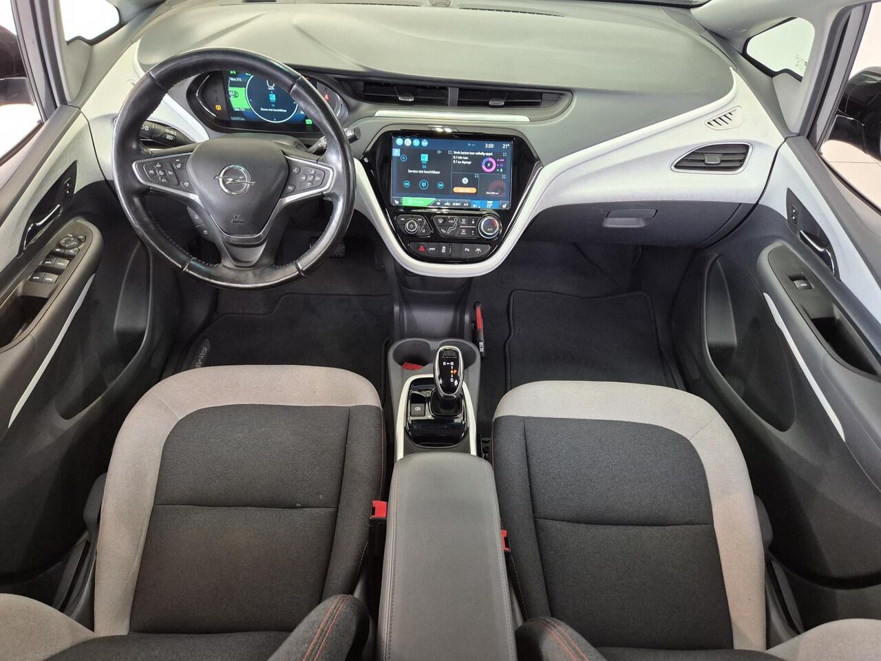 Opel AMPERA Ampera-e Business 60 kWh Apple Carplay | Keyless | Parkeersensoren Voor/Achter | Stoel/Stuurverwarming |