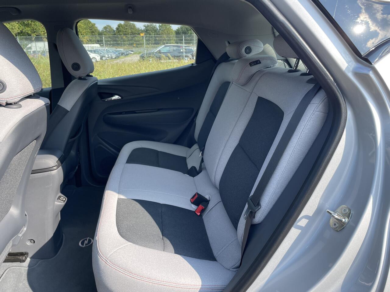 Opel AMPERA Ampera-e Business executive 60 kWh // Stoelverwarming //