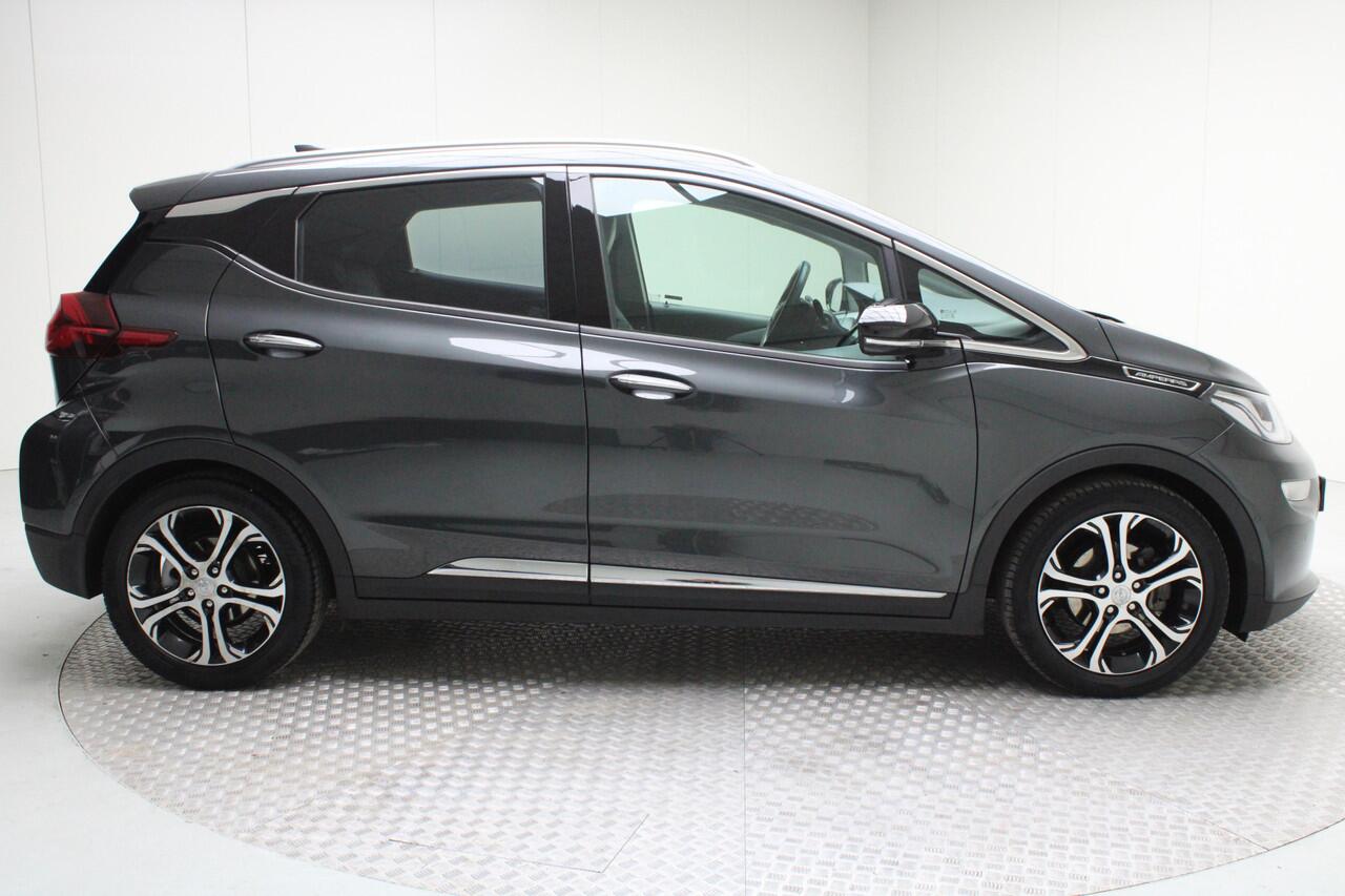 Opel AMPERA Ampera-e Business executive 60 kWh | HS accu vervangen , volledige fabrieksgarantie | climate | carplay | keyless | pdc v/a | xenon | leder