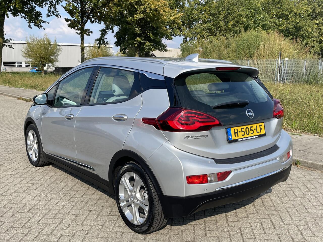 Opel AMPERA Ampera-e Business executive 60 kWh // Stoelverwarming //
