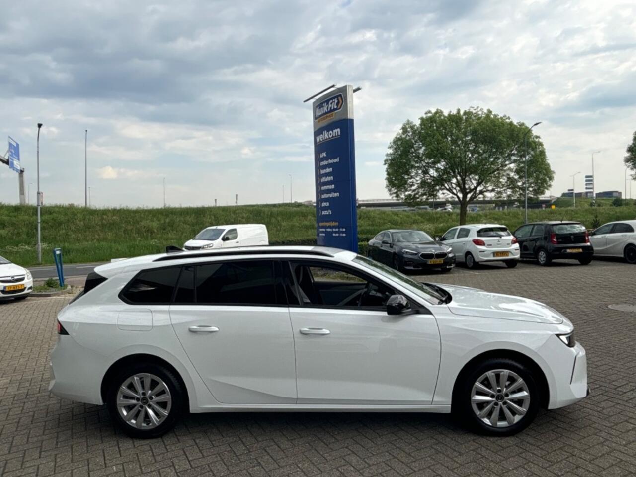 Opel ASTRA 1.2 TURBO EDITION AIRCO NAVI PDC-CAMERA360GR.