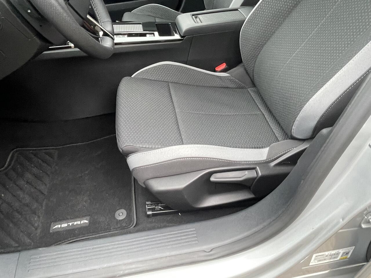 Opel ASTRA Sports Tourer 1.2 Business Edition ECC/Parkeerhulp V+A/Apple Carplay/Android Auto.