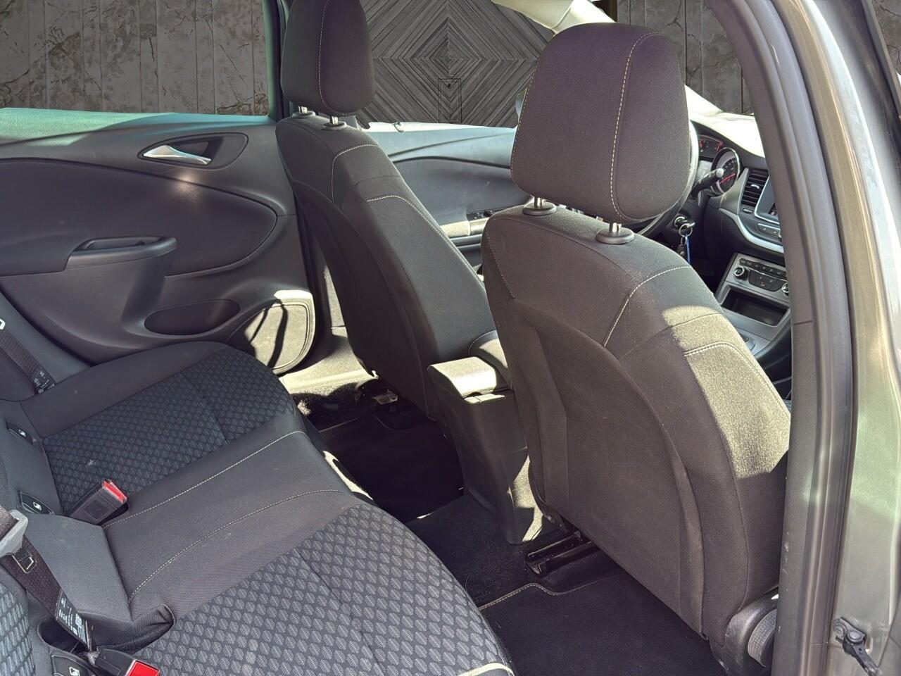 Opel ASTRA 1.2 Edition, led, navi, carplay 5 drs