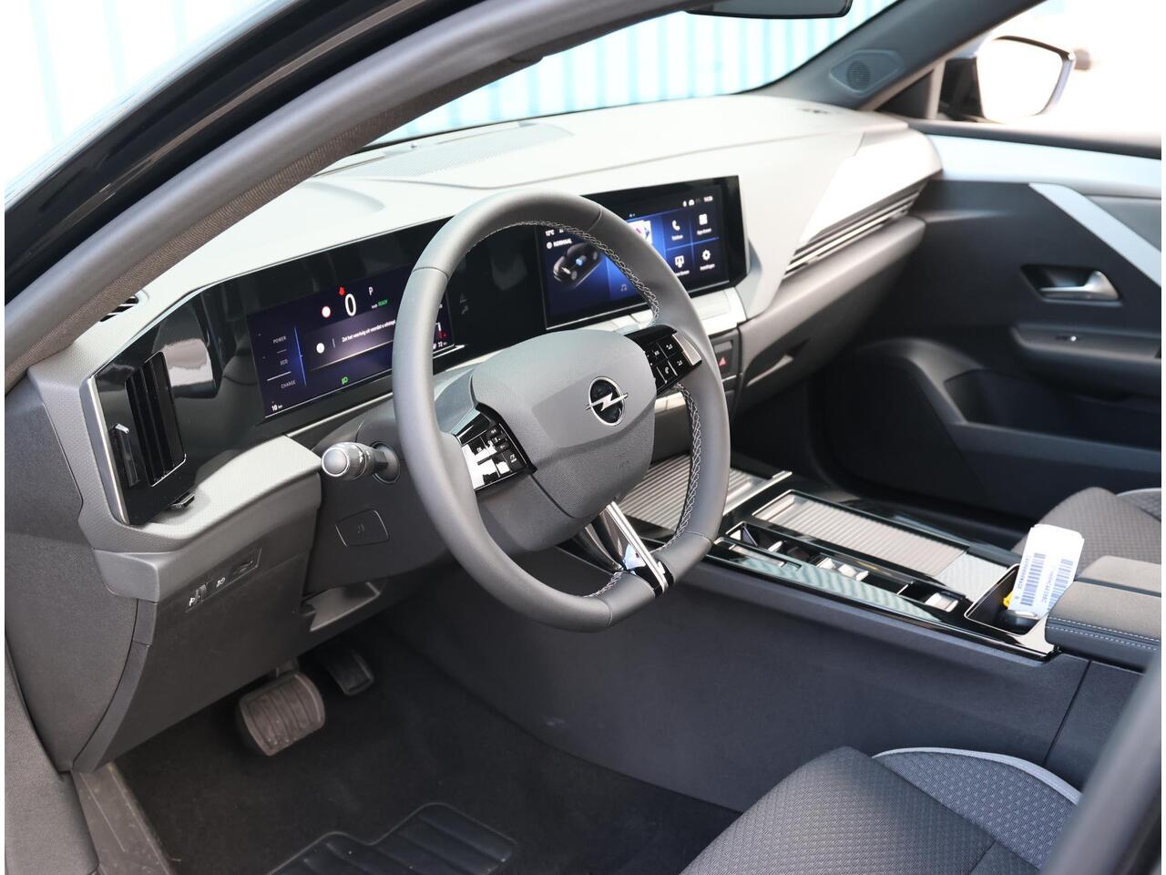 Opel ASTRA Electric 54 kWh Edition | Adpt. cruise control | Draadloos Apple Carplay/Anroid Auto | Parkeersensoren V/A | Climate control | Digitale cockpit