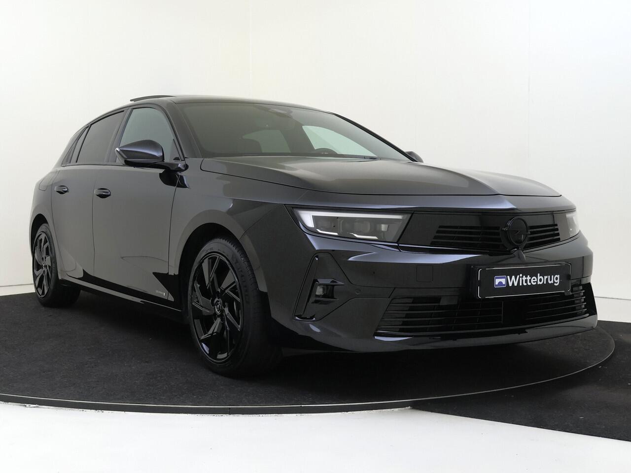 Opel ASTRA 1.6 Hybrid Level 4 Ultimate Automaat | Panoramadak | Camera | Head-up-Display