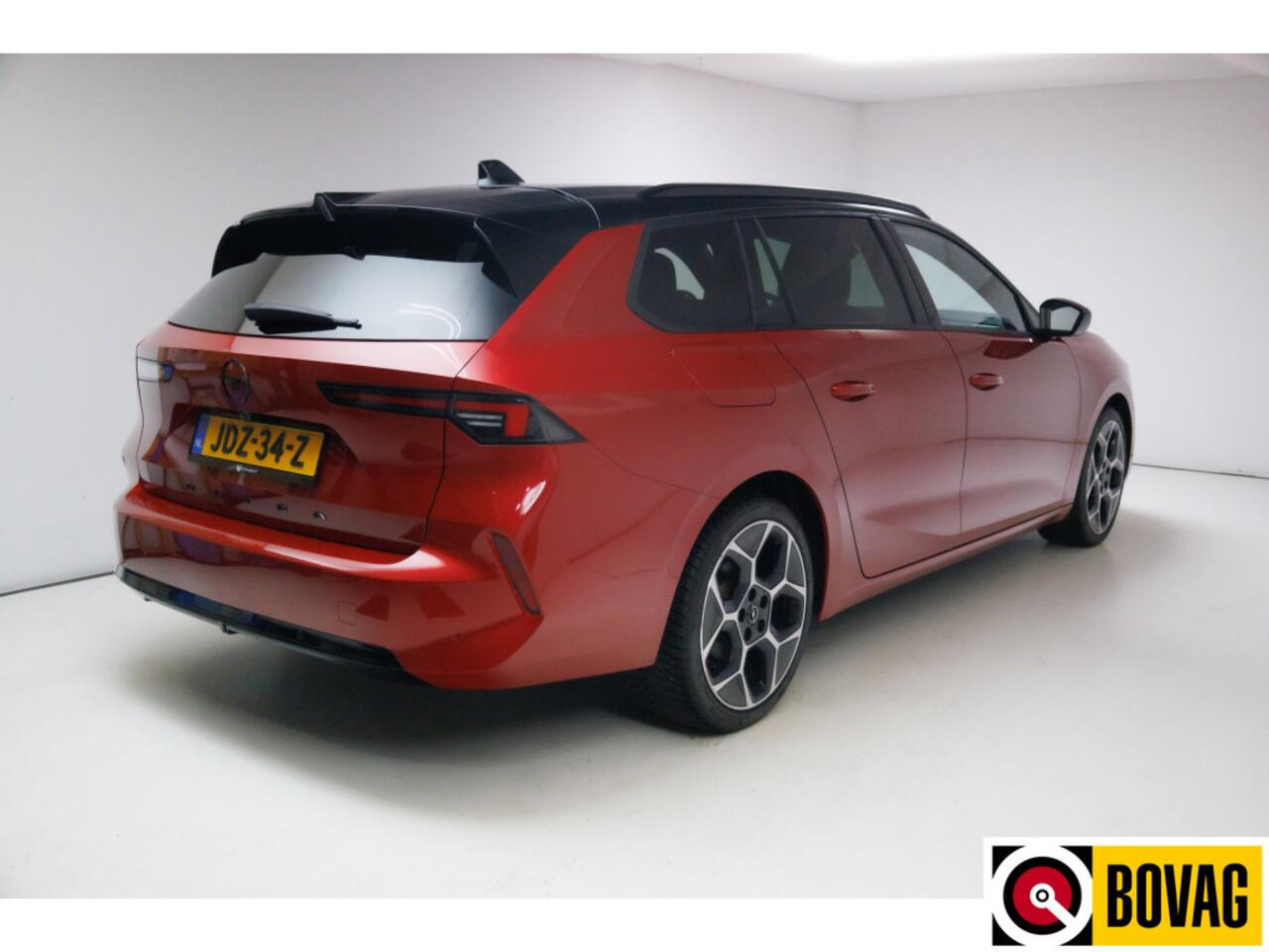 Opel ASTRA Sports Tourer 1.2 Turbo Ultimate | Pano | Leer | Stoelverwarming+koeling | Sportstoel met memory Achterbankverwarming, Stuurverwarming, Zwart dak, Navigatie, Adaptive cruise