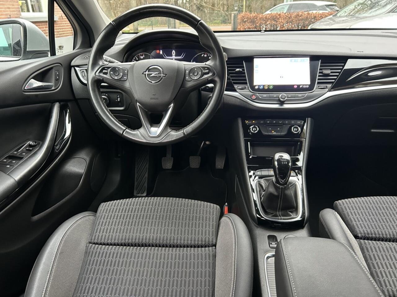 Opel ASTRA Sports Tourer 1.2 130pk Eleg. Navi, Camera, Carplay, Trekhaak, NL-auto