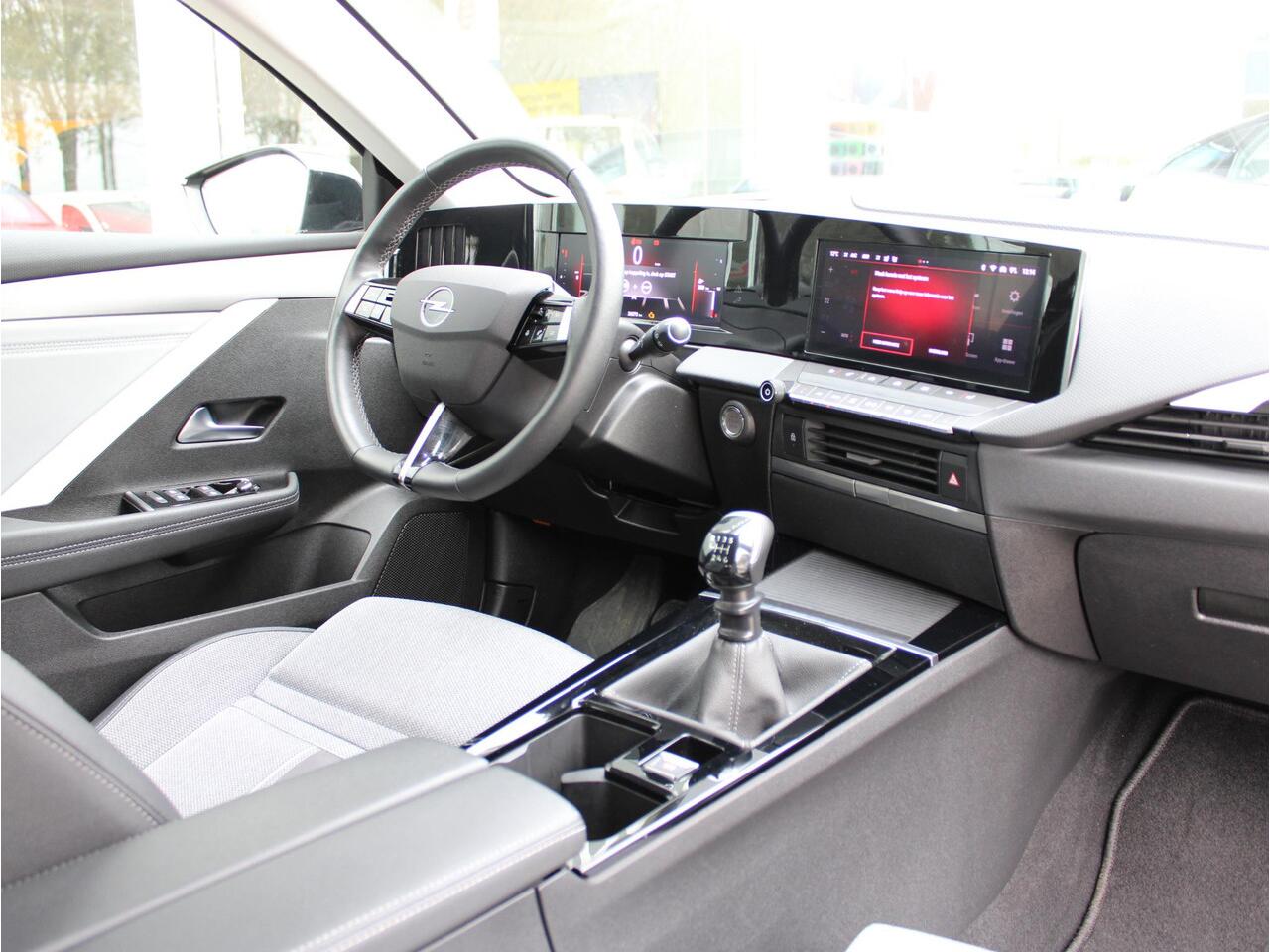 Opel ASTRA 1.2T Elegance | Camera / Stoelverw. / Navi