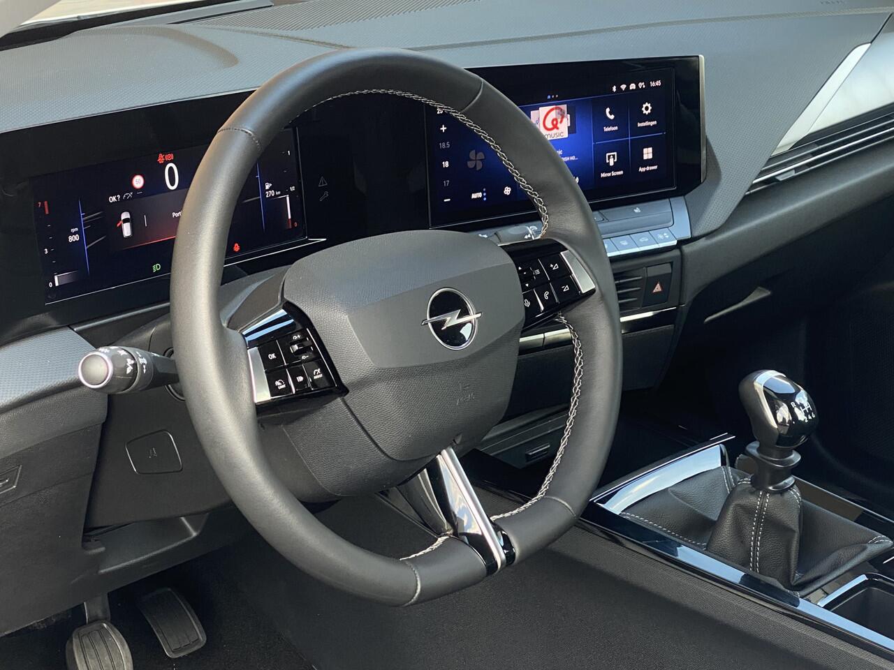 Opel ASTRA 1.2 Level 2 Navigatie / Keyless / Parkeerhulp v+a