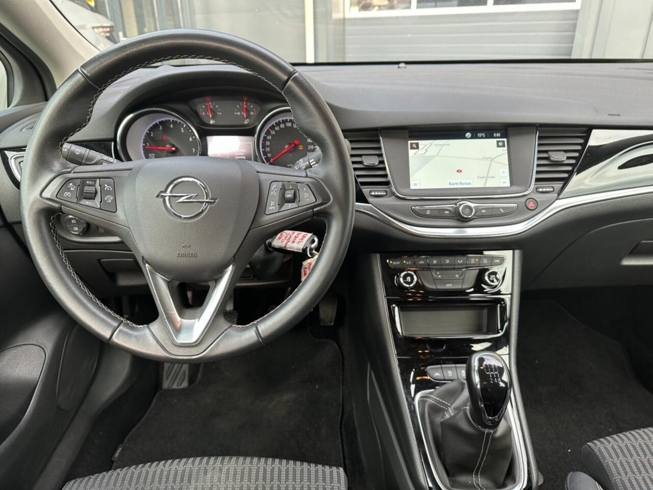 Opel ASTRA Sports Tourer 1.2T Business Elegance Navigatie