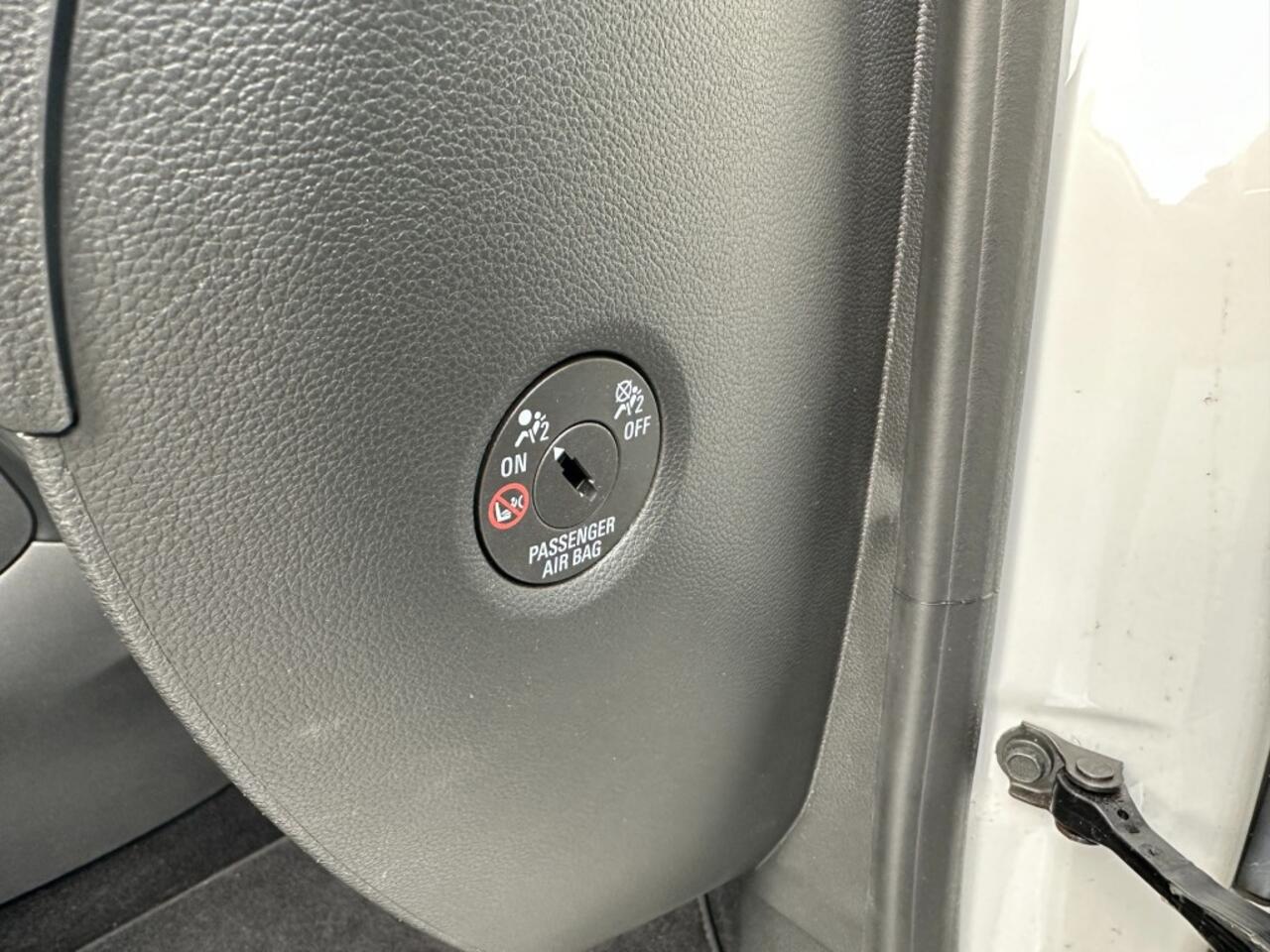 Opel ASTRA Sports Tourer 1.2T Business Elegance Navigatie