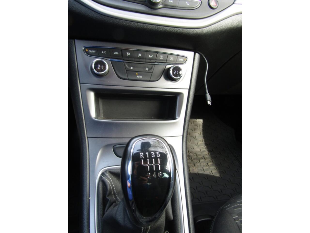 Opel ASTRA Sports Tourer 1.2 Bns Executive