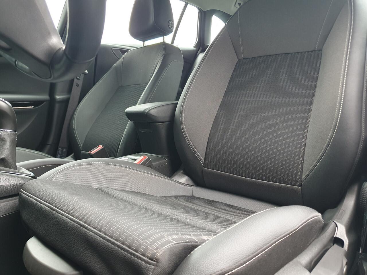 Opel ASTRA Sports Tourer 1.2 Elegance NAVI/PDC/CRUISE/CLIMA/LMV