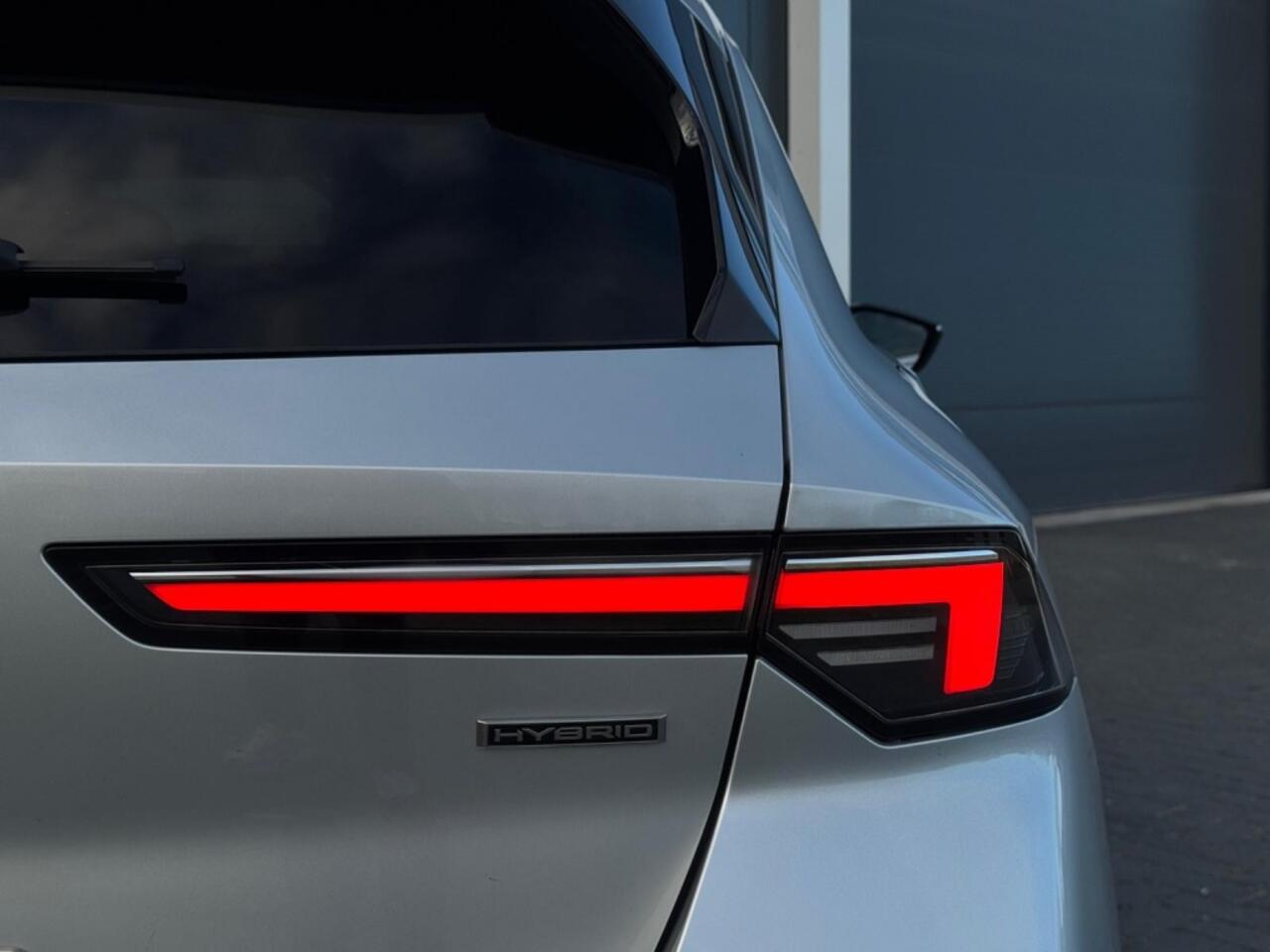 Opel ASTRA 1.6 Hybrid Elegance M23 NAVI ACC ECC 360 CAMERA LED SPORTVELGEN