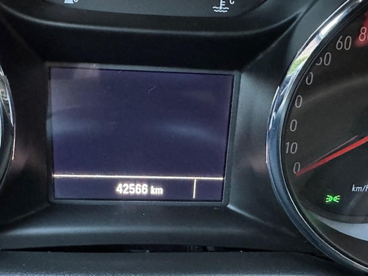 Opel ASTRA 1.2 Business Edition/ Incl afl.pakket en 12 mnd Bovag garantie