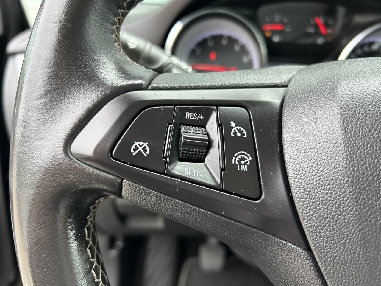 Opel ASTRA Sports Tourer 1.0 Turbo Business+ 50% deal 4.475,- ACTIE LMV / Clima / Cruise / Navi / PDC