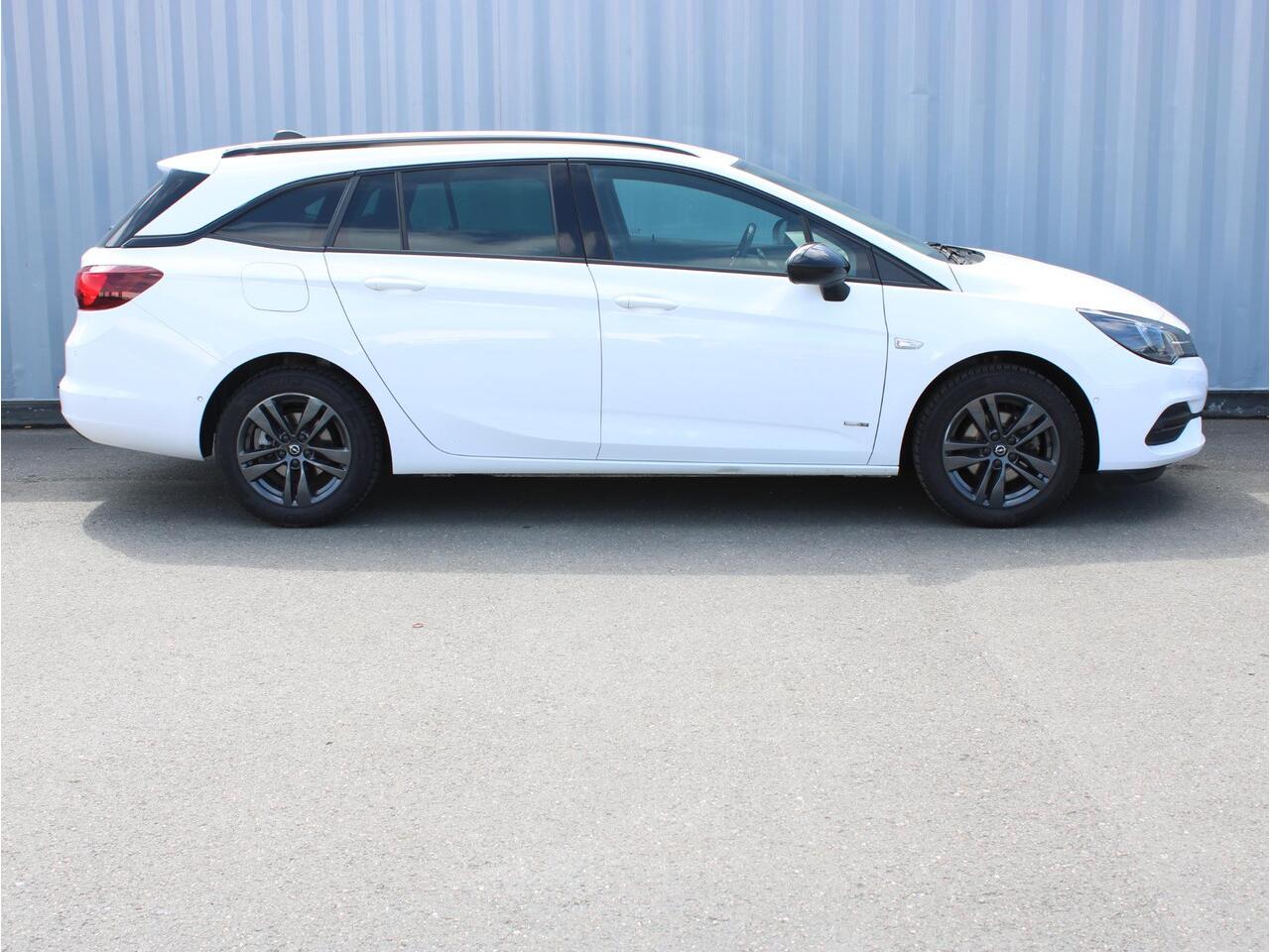 Opel ASTRA Sports Tourer 1.2T 110 Design & Tech NAVI/CAMERA/TREKH.