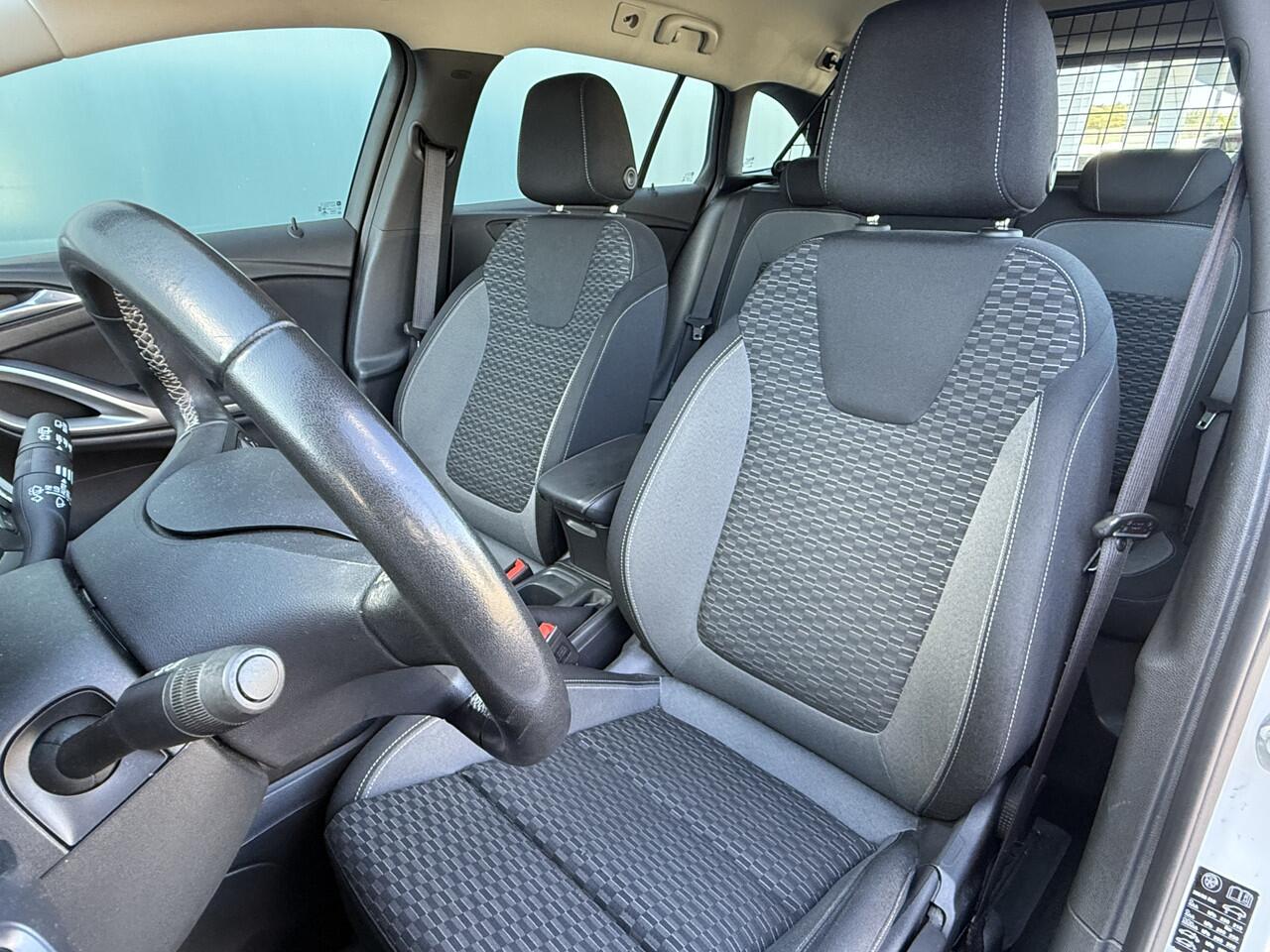 Opel ASTRA Sports Tourer BWJ 2021 1.2 111 PK Edition TREKHAAK | LED | AIRCO | CRUISE | BLUETOOTH | ELEK. PAKKET | ANDROID AUTO | APPLE CARPLAY | ISOFIX | PDC | MULTIFUNCT. STUUR