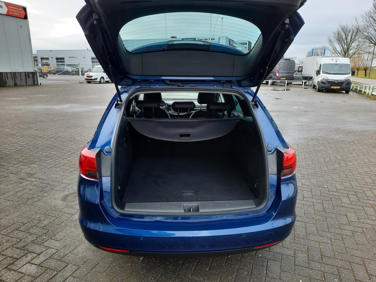 Opel ASTRA 1.2 Design & Tech