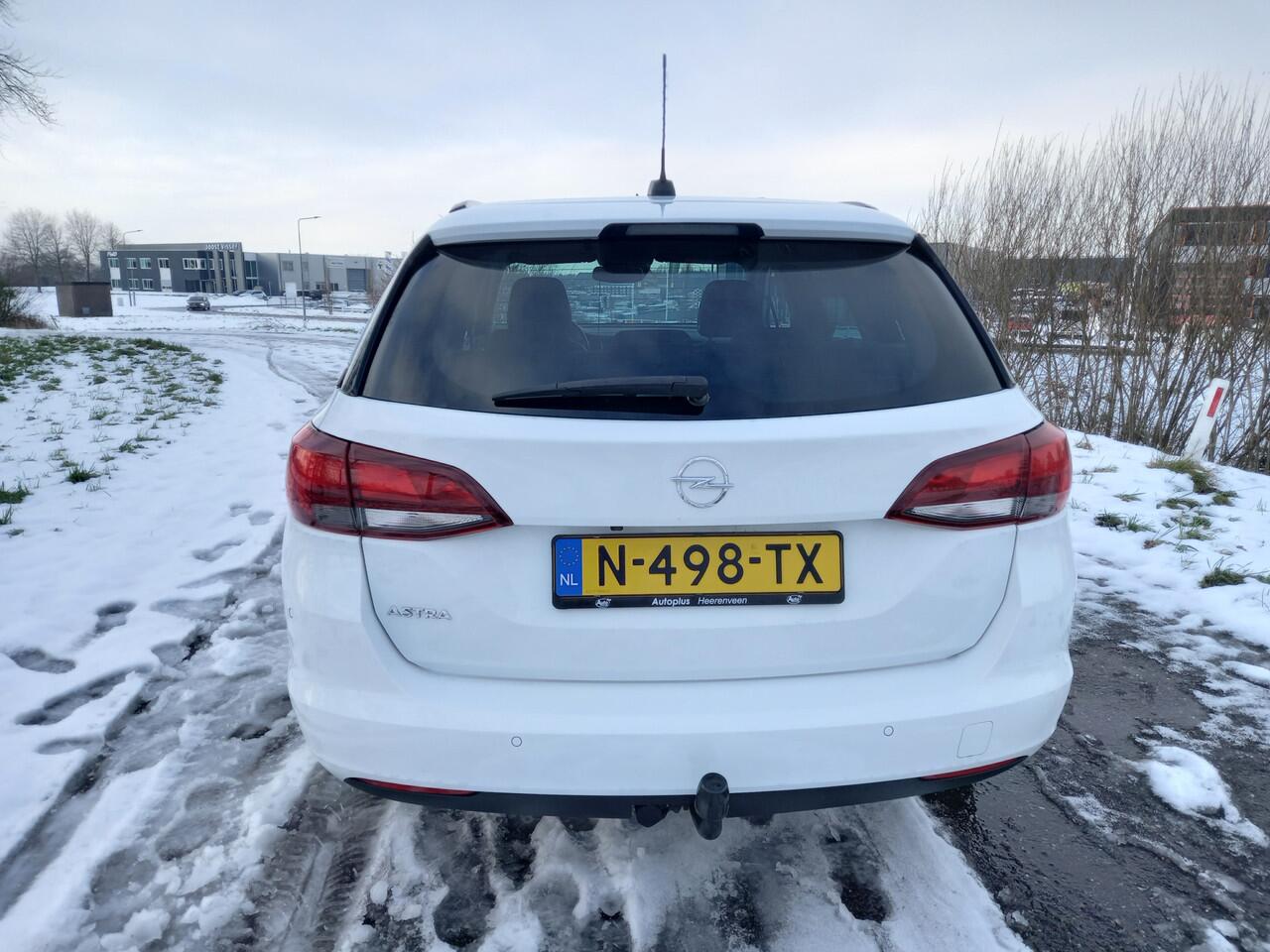 Opel ASTRA Sports Tourer 1.2 Design & Tech