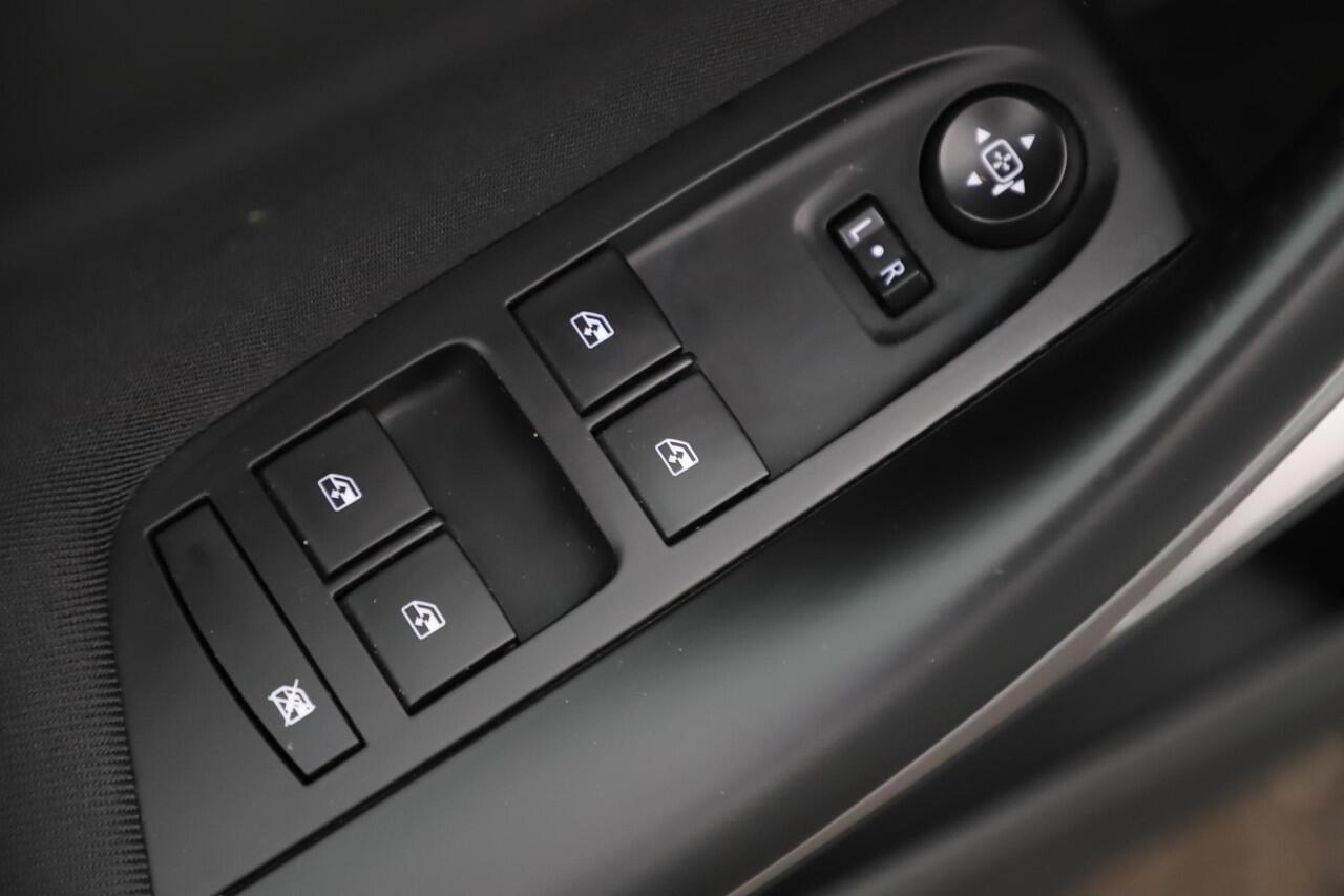 Opel ASTRA Sports Tourer 1.2 Edition 110PK Trekhaak Navigatie Carplay Android Bluetooth Airco Cruise Control Parkeersensor