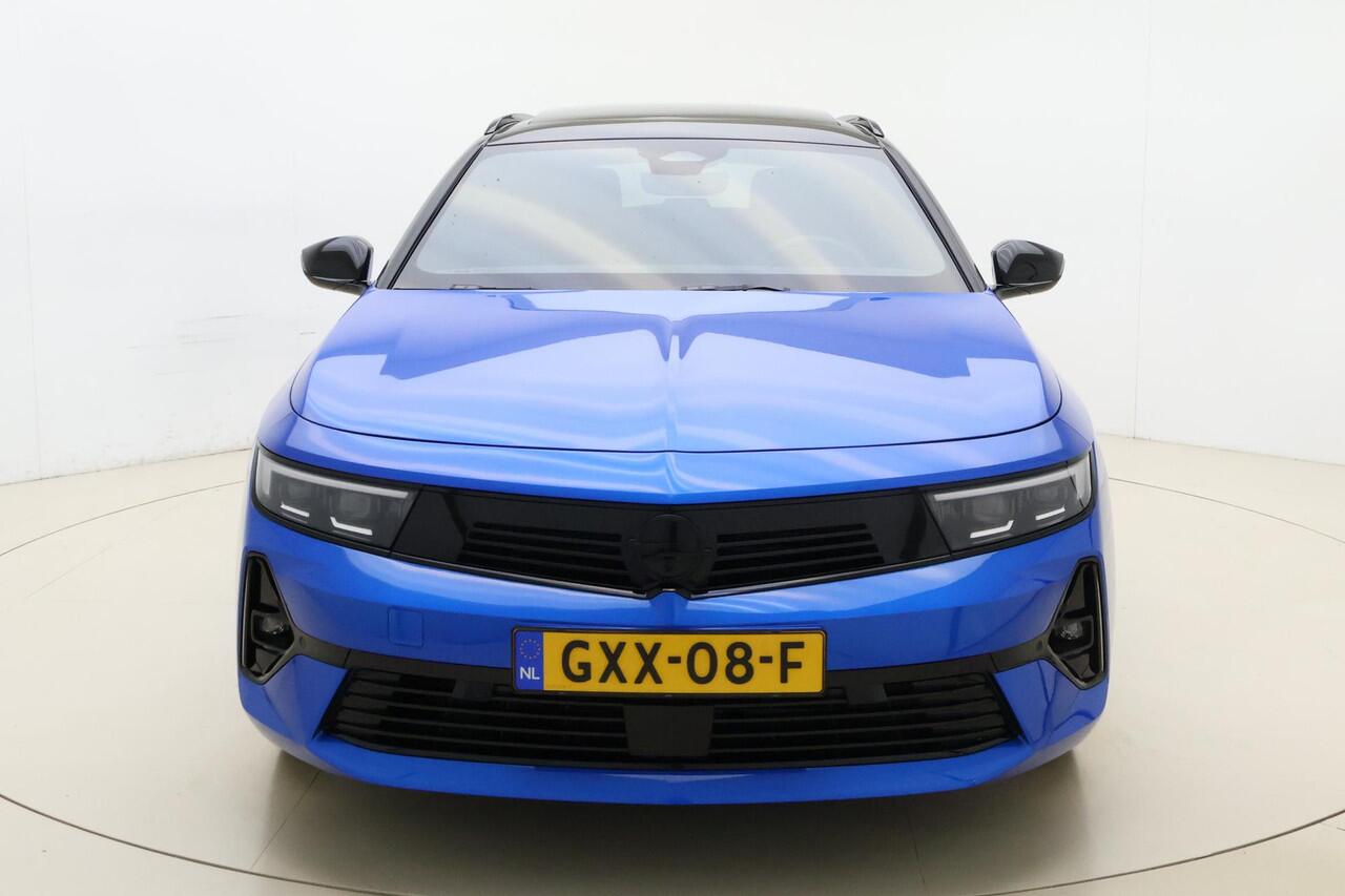 Opel ASTRA Sports Tourer 1.2 Turbo 130pk Automaat Ultimate | Alcantara | Adapt. Cruise control | Head up display | Navigatie | Panoramadak | Elektrische achterklep | Trekhaak