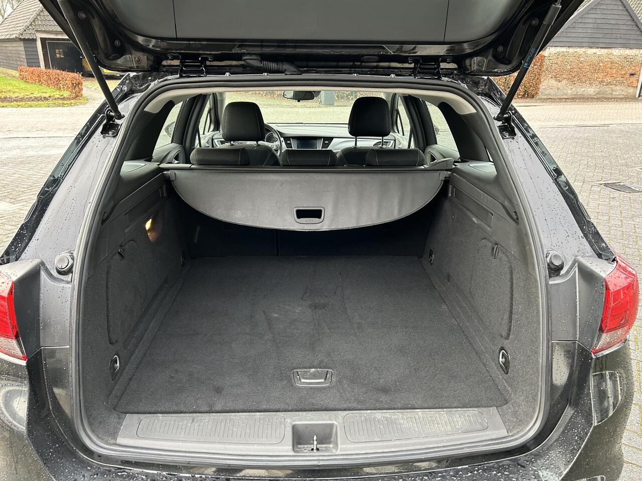 Opel ASTRA Sports Tourer 1.2 Edition