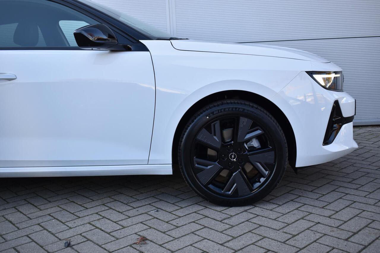 Opel ASTRA Electric 54 kWh GS ALCANTARA / NAVI / CAMERA