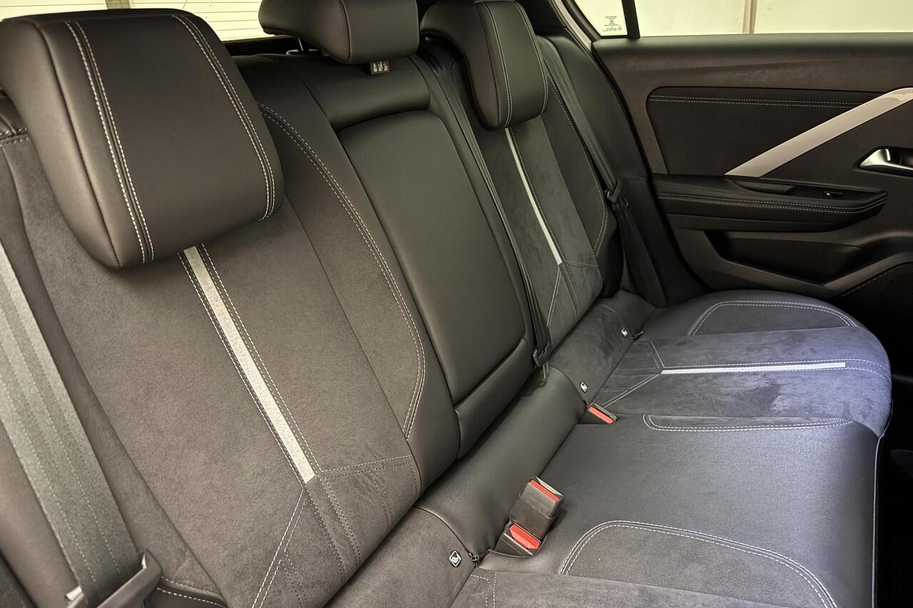 Opel ASTRA 1.6 Turbo Plug In Hybrid GSe 225PK | Head-Up | Keyless | 360 graden camera | Apple Carplay/Android Auto | Sportstoelen