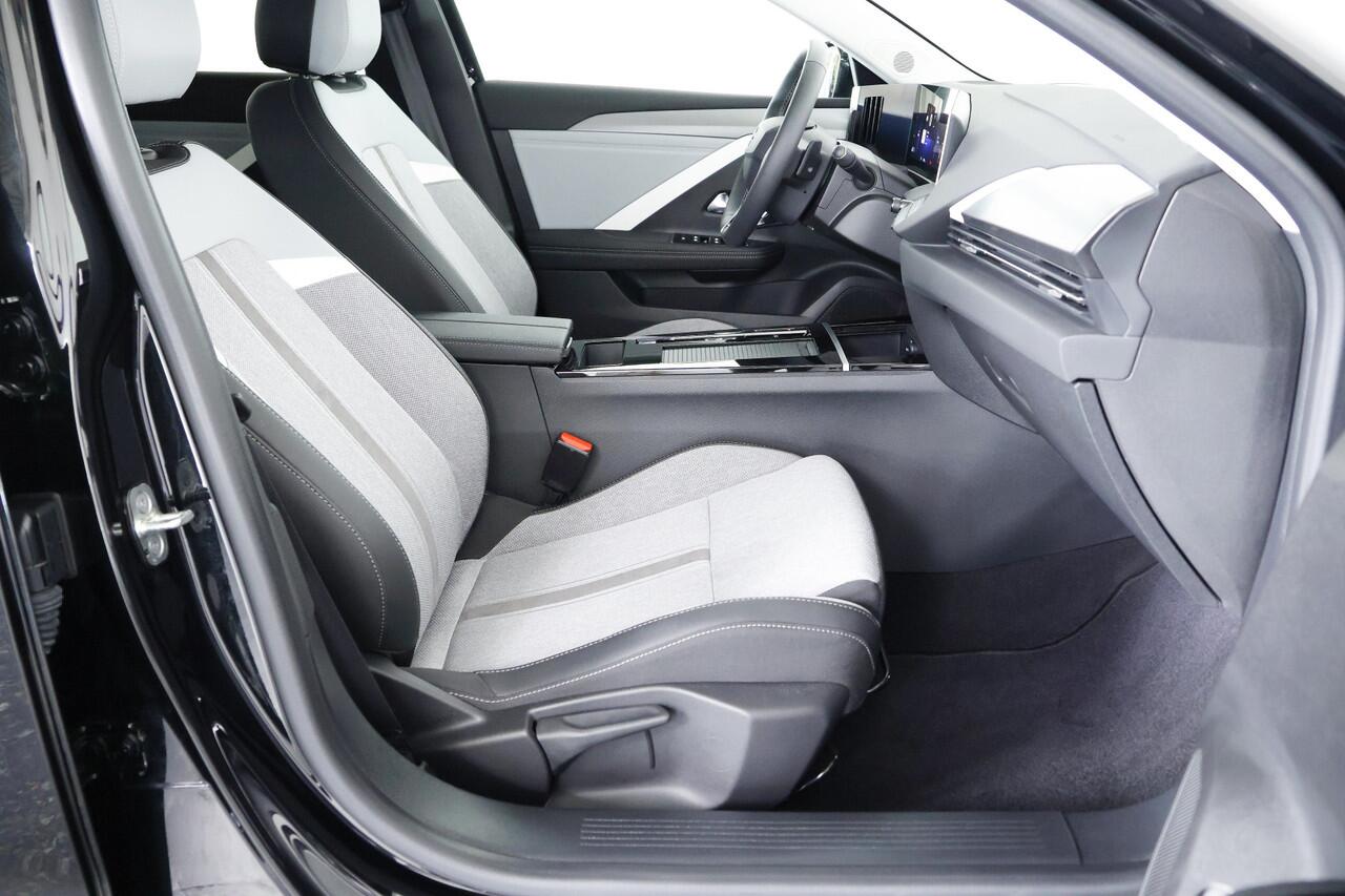 Opel ASTRA Sports Tourer 1.2 Turbo Elegance / LED / ACC / Navi / Cam / CarPlay / Trekhaak