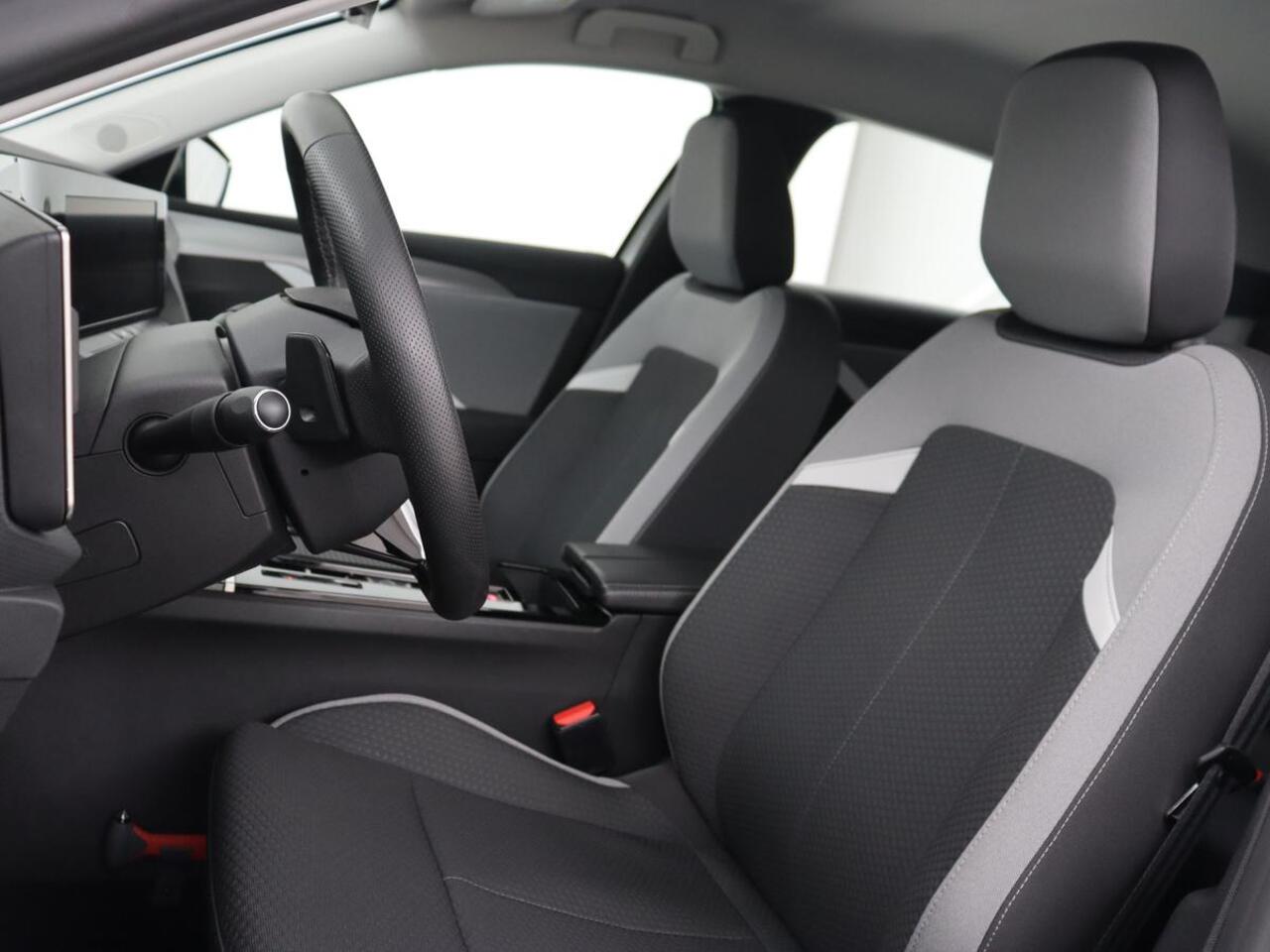 Opel ASTRA 1.6 Hybrid Edition | Trekhaak | Adaptive cruise | Carplay | Full LED | Parkeerhulp | Digital Cockpit | DAB | Keyless start