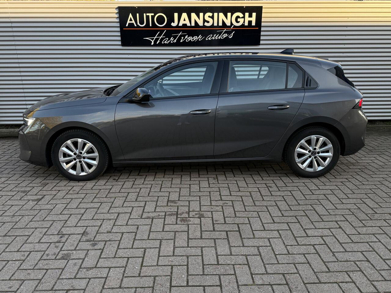 Opel ASTRA 1.2 Edition met 21.840km!! Als nieuw!! | PDC V+A | Navi | Led Koplampen | Cruise | Clima | LM Velgen | RIJKLAARPRIJS INCL 12 MAANDEN GARANTIE EN BEURT