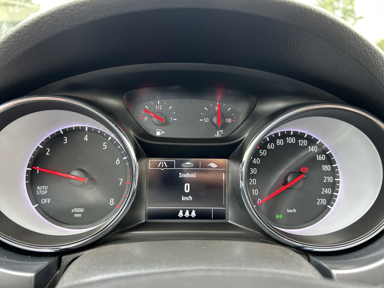 Opel ASTRA Sports Tourer 1.0 Turbo Business+ 50% deal 4.475,- ACTIE Sportstoelen / Navi / Clima / Cruise / Telefoon