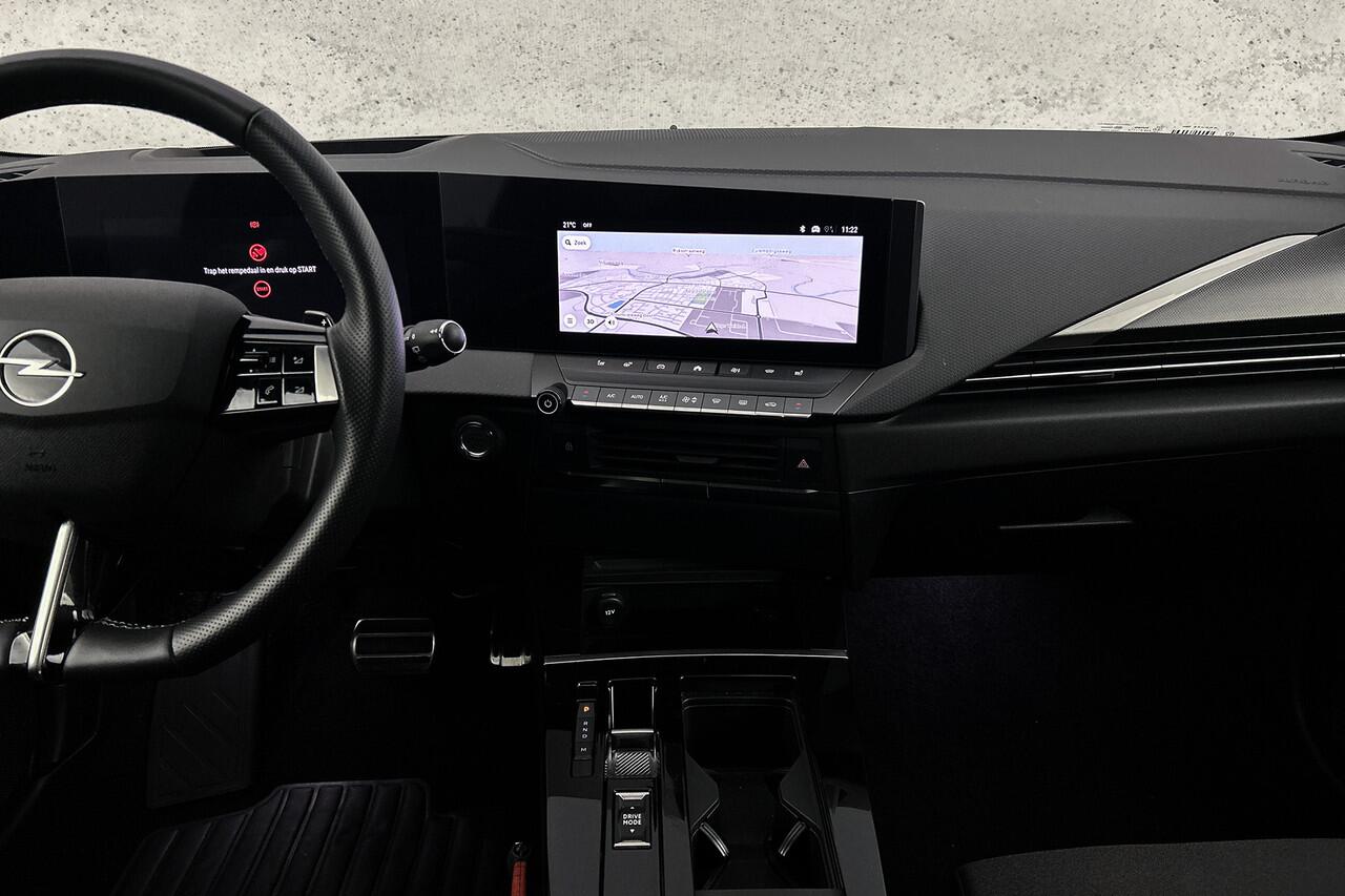 Opel ASTRA Sports Tourer 1.2 Turbo Hybrid GS | Adaptieve cruise control | Half lederen bekleding | Stoelverwarming