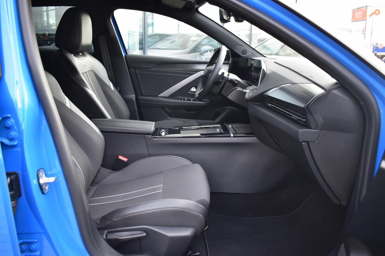 Opel ASTRA Sports Tourer 1.6 Turbo Plug In Hybrid GS LED Matrix / NAVI / Camera v en achter