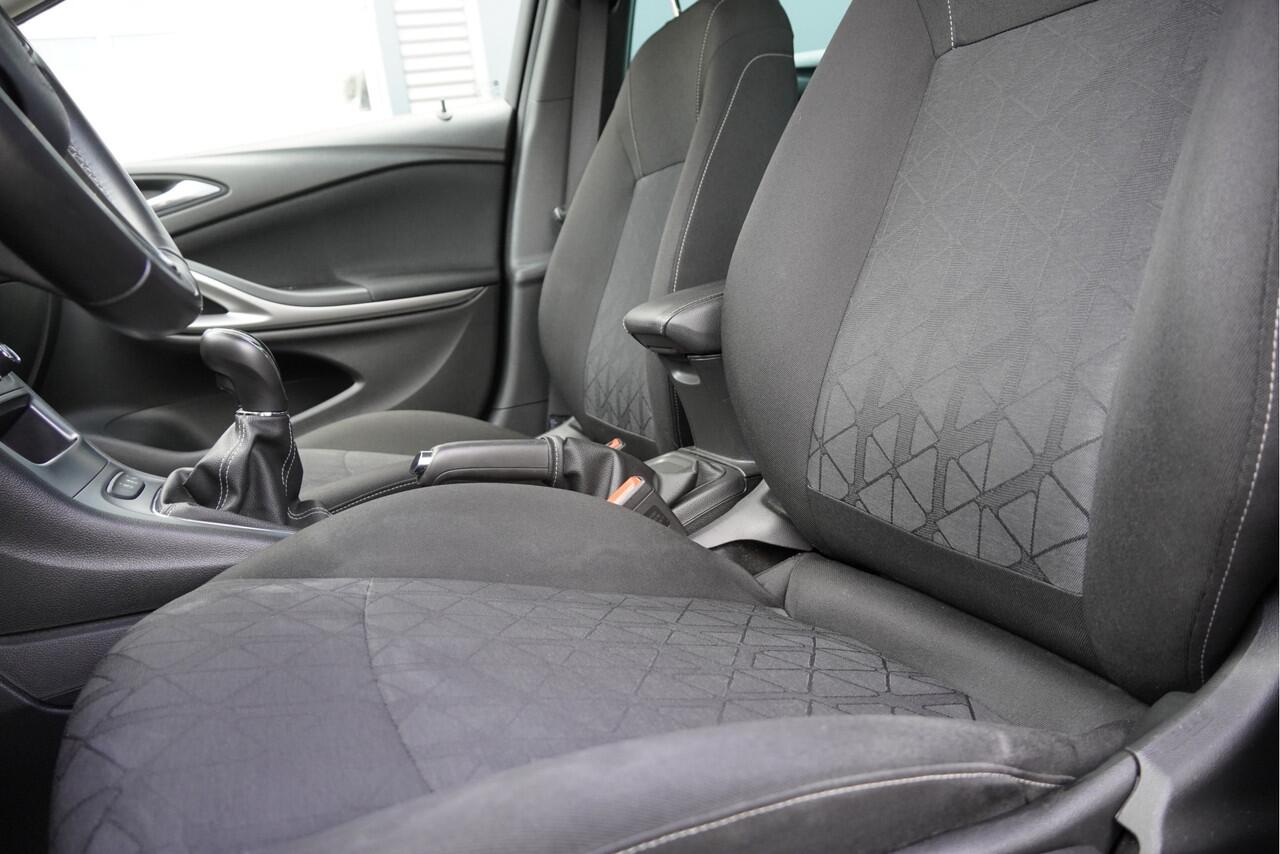 Opel ASTRA Sports Tourer 1.0 Turbo 120 Jaar Edition BJ2019 Lmv 16" | Led | Pdc | Navi | Climate control | Cruise control | Extra getint glas