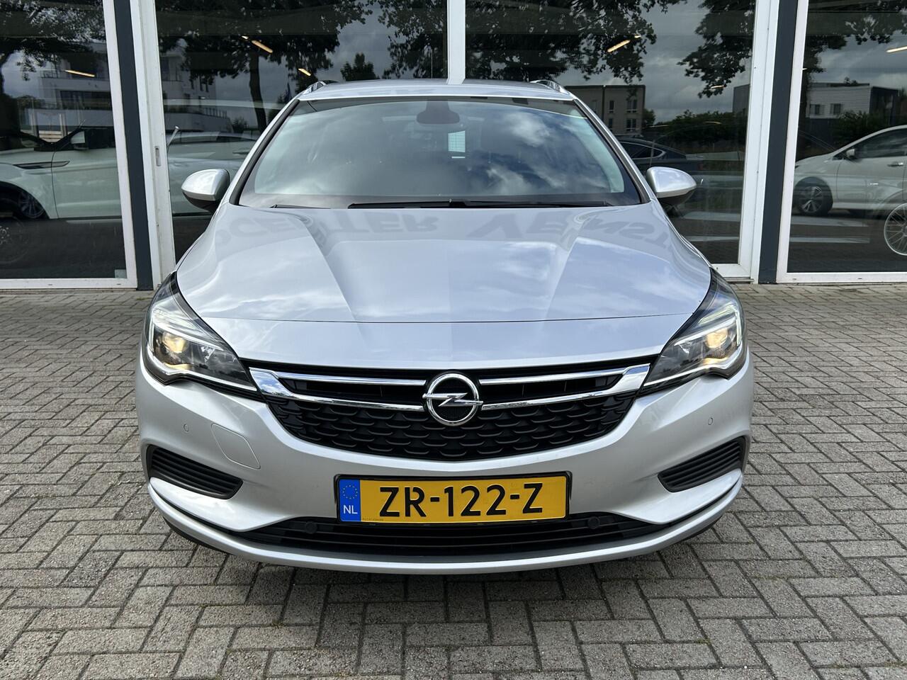 Opel ASTRA Sports Tourer 1.0 Turbo Business+ 50% deal 4.475,- ACTIE Sportstoelen / Navi / Clima / Cruise / Telefoon