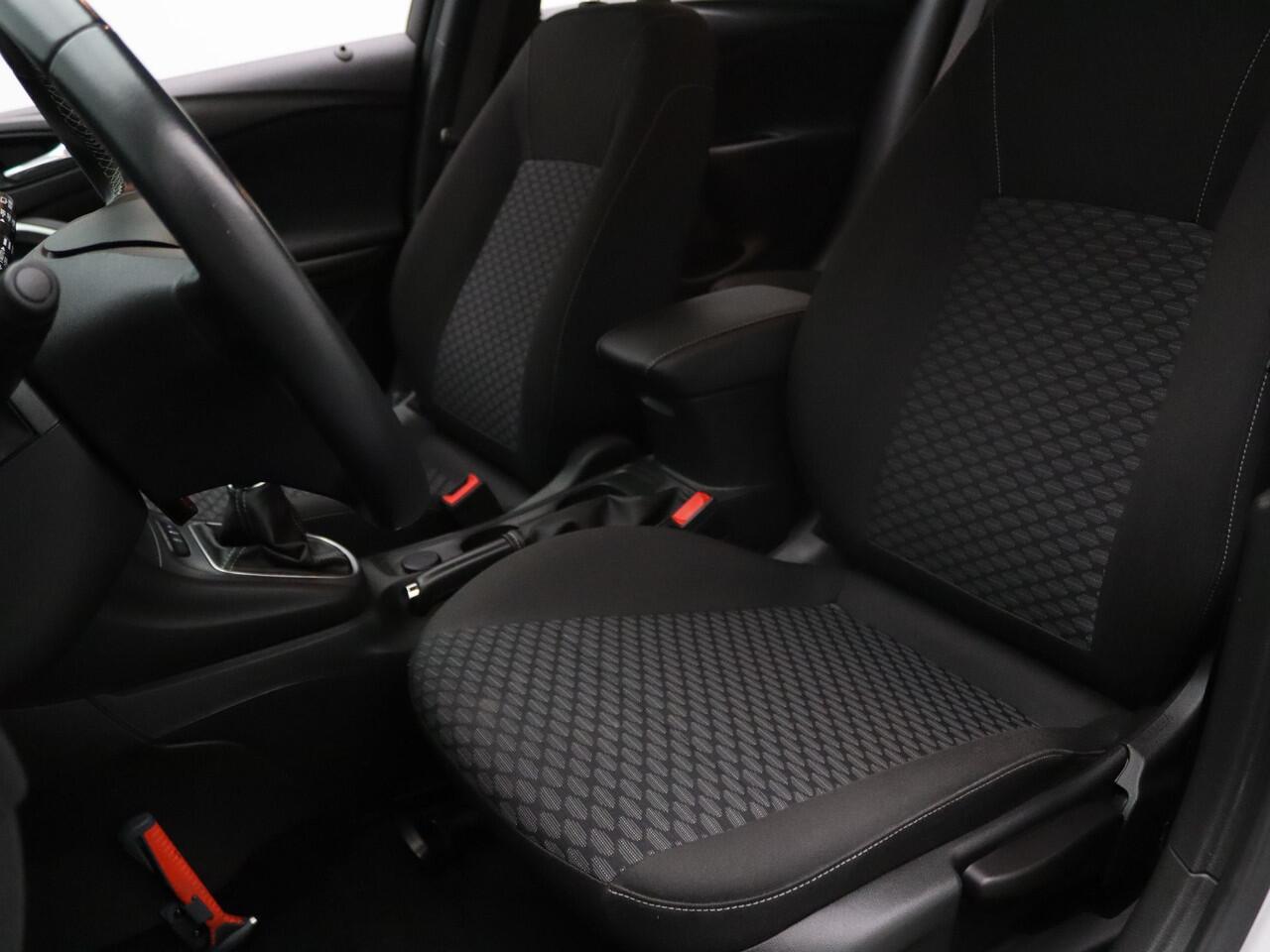 Opel ASTRA 130pk Edition Airco | Cruise | Carplay | Parkeersens. v+a