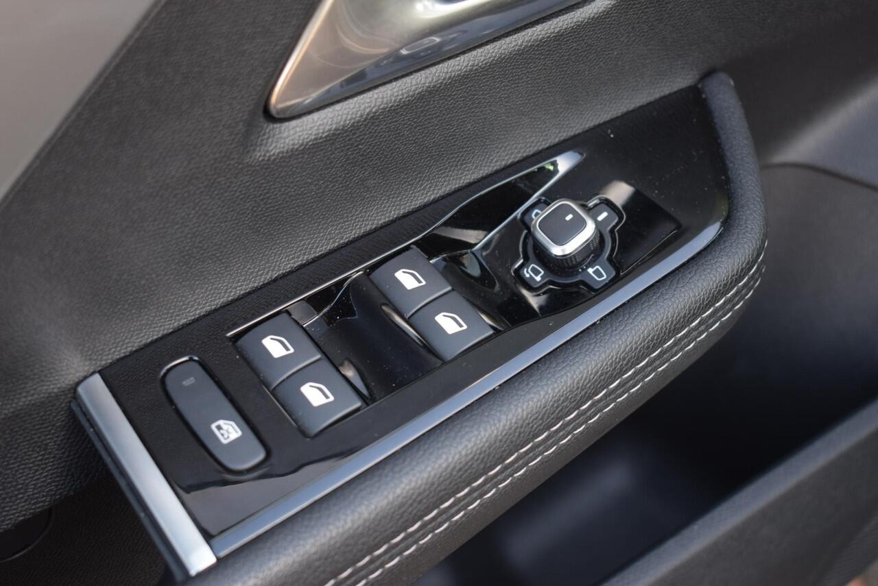 Opel ASTRA Sports Tourer 1.2 Turbo GS Navi Panodak Airco Km 27.500!!