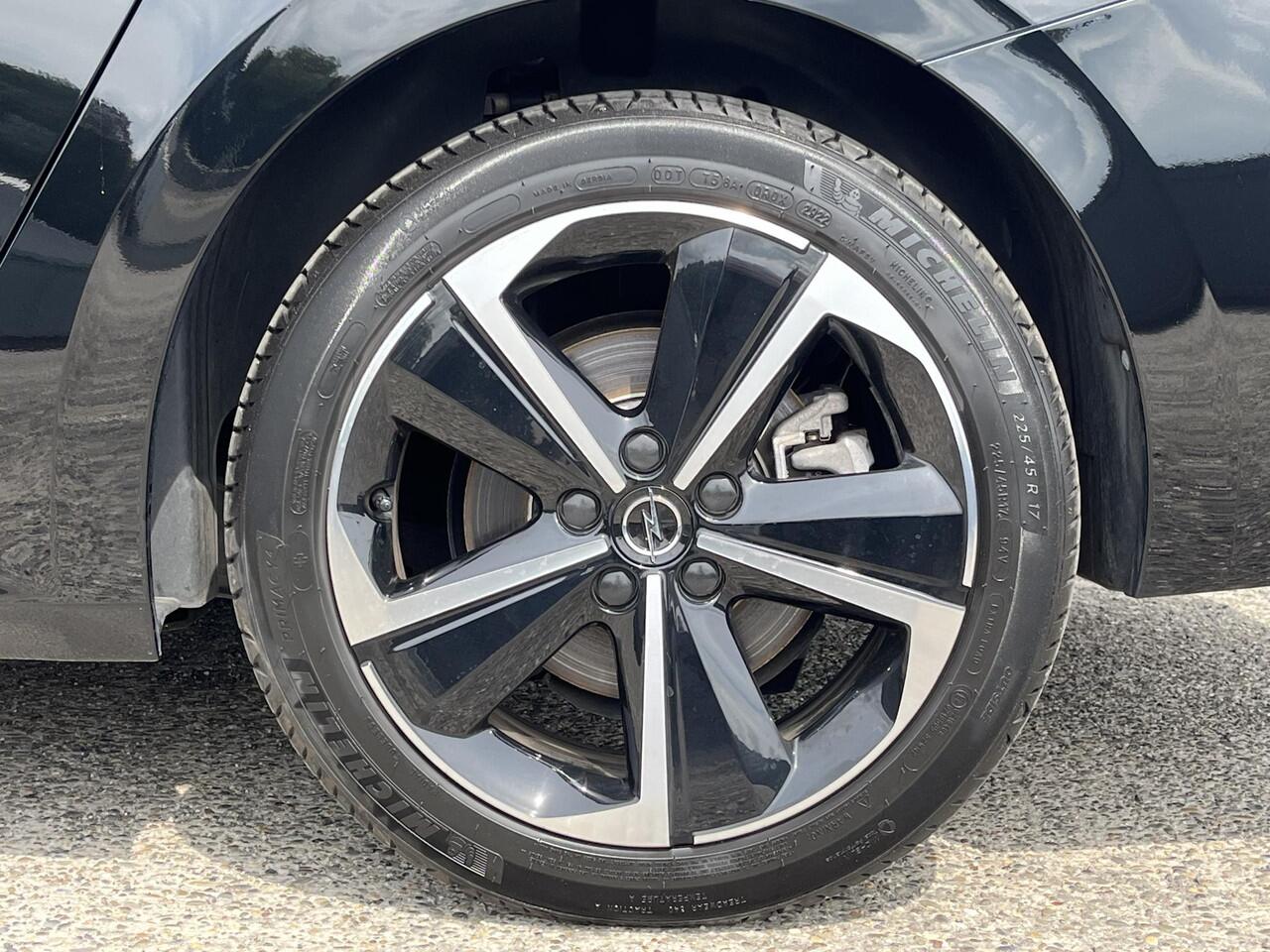 Opel ASTRA ST Elegance 1.6 HYbrid PHEV 180pk e-EAT8 | BLACK PACK | NAVI PRO | AGR-STOEL | WINTER PACK | FULL LED | ADAPTIVE CRUISE | KEYLESS START | ISOFIX |