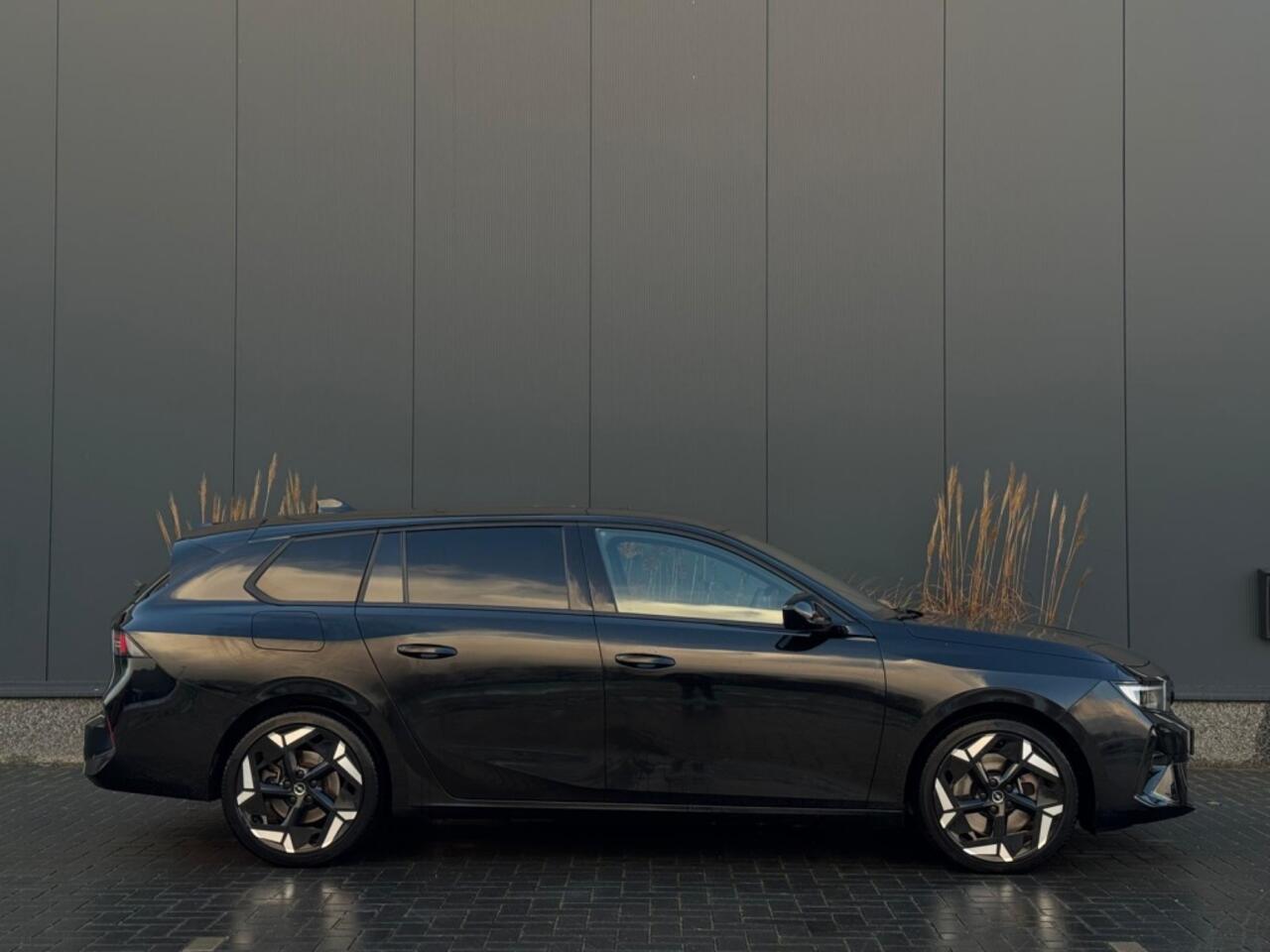 Opel ASTRA Sports Tourer 1.6 Turbo PHEV GSe FULL NAVI LEDER LED CLIMATE 360 CAMERA