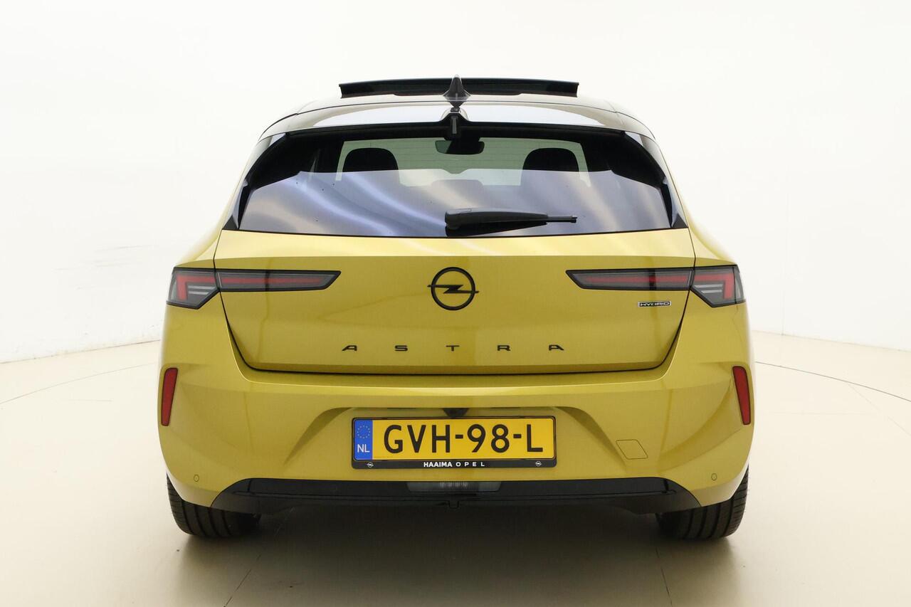 Opel ASTRA 1.2 Turbo 145pk Hybrid Automaat Ultimate | Schuif/kantel dak | Adaptive Cruise Control | Verwarmde voorruit | Stoel- en stuurverwarming | 360° Camera | VOL OPTIES