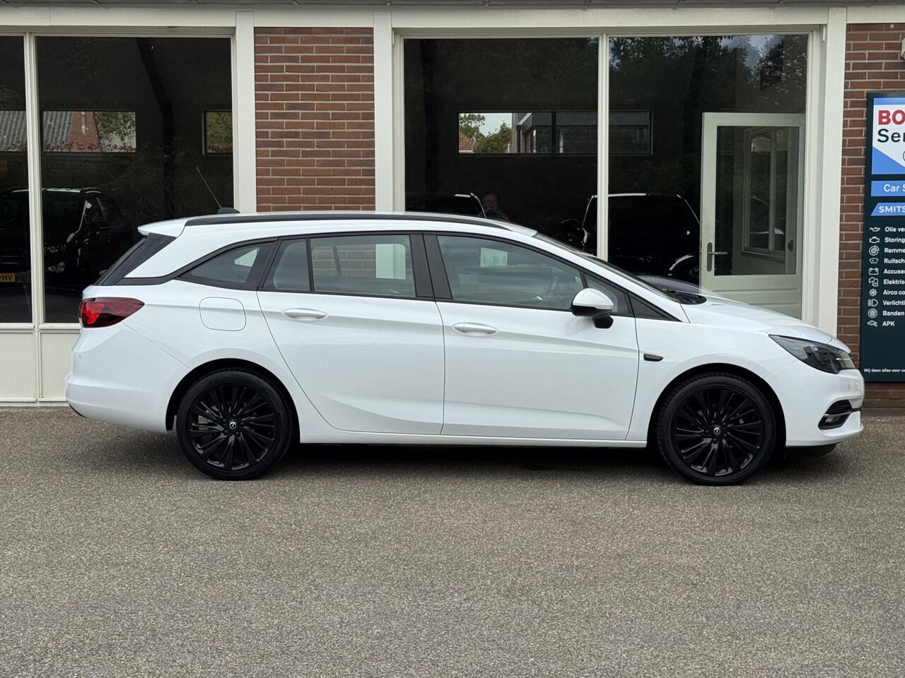 Opel ASTRA Sports Tourer 1.2 Edition 110 Pk, Airco, Navigatie,