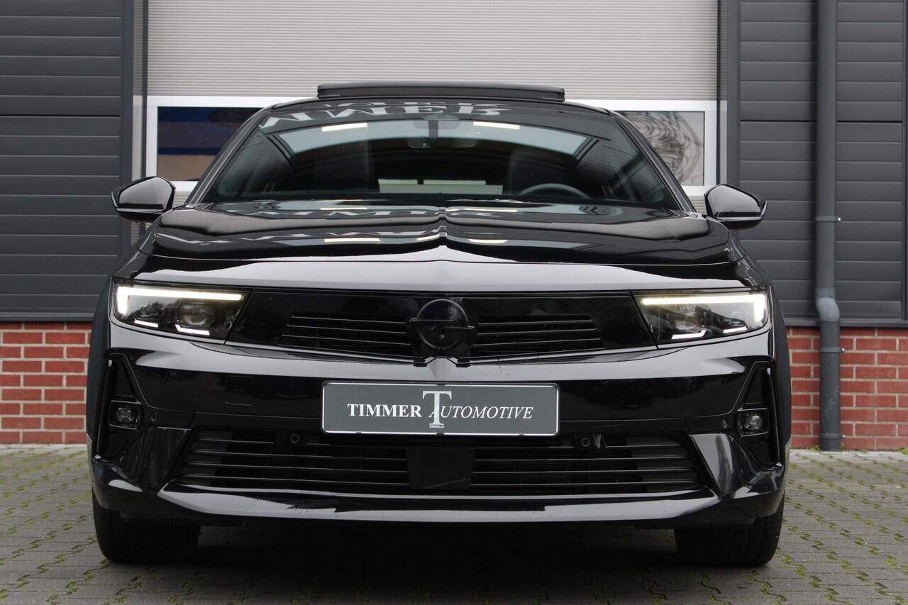Opel ASTRA Sports Tourer 1.6 Turbo Plug In Hybrid Ultimate Edition Leder - Panoramadak - Adaptieve cruise control Head Up display - Sportstoelen - Complete uitvoering 225 pk