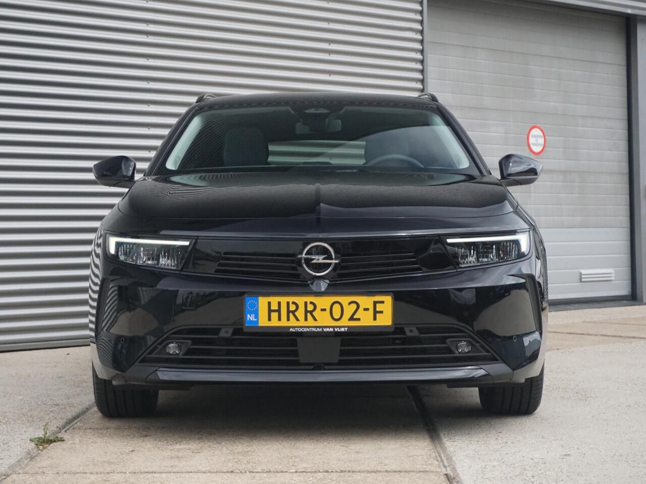 Opel ASTRA Sports Tourer 1.2 Turbo Business Edition